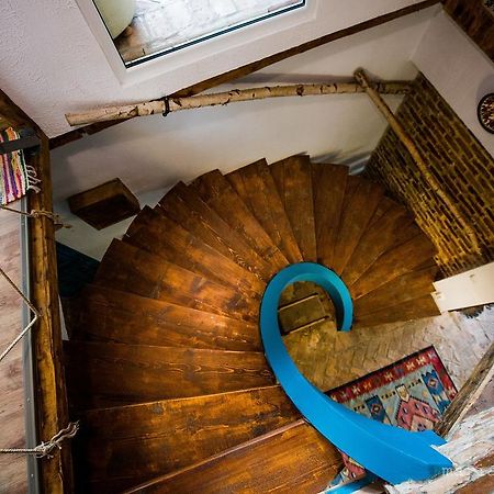 Отель Cuibul De La Mare Корбу Экстерьер фото
